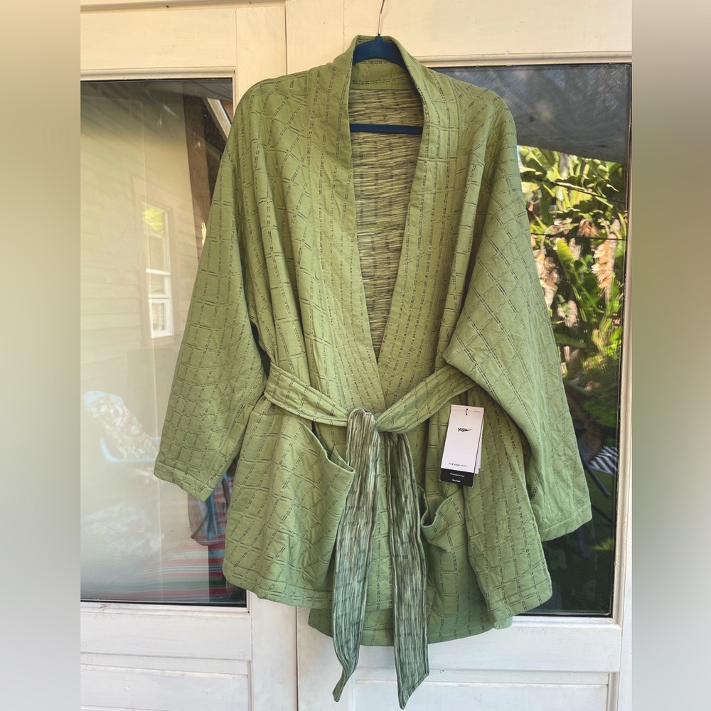 Nike Yoga Kimono